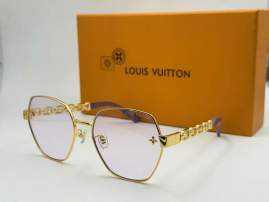 Picture of Louis Vuitton Sunglasses _SKUfw80879833fw